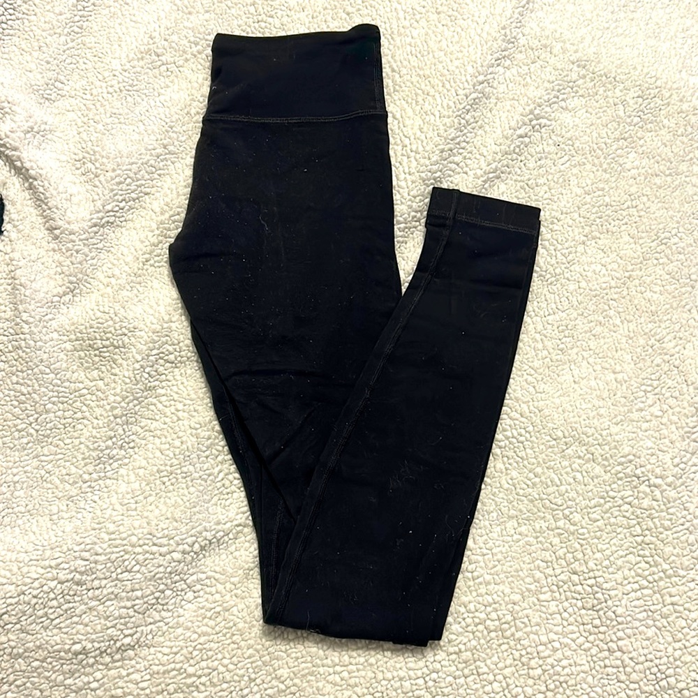 small black leggings